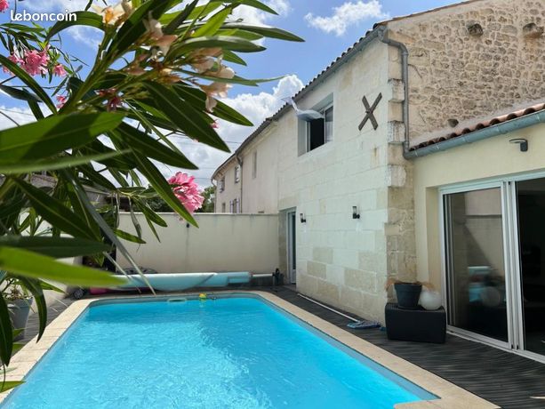 Maison 6 pièces 210 m²
