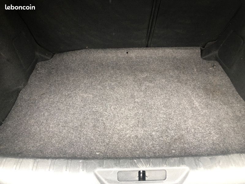 Peugeot 308 1.5 BLUEHDI 130CH S&S ACTIVE (image 4)