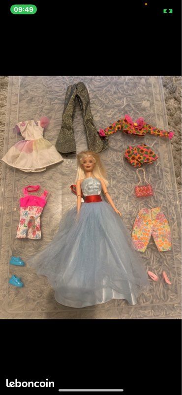 Barbie (image 1)