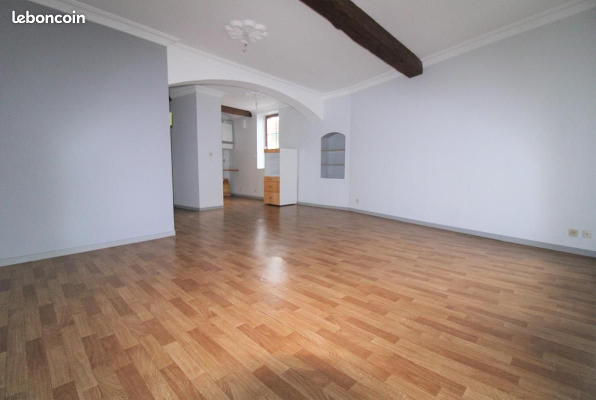 Appartement 4 pièces 86 m² · à Belleville-en-Beaujolais · 86 m² · 687 €/mois