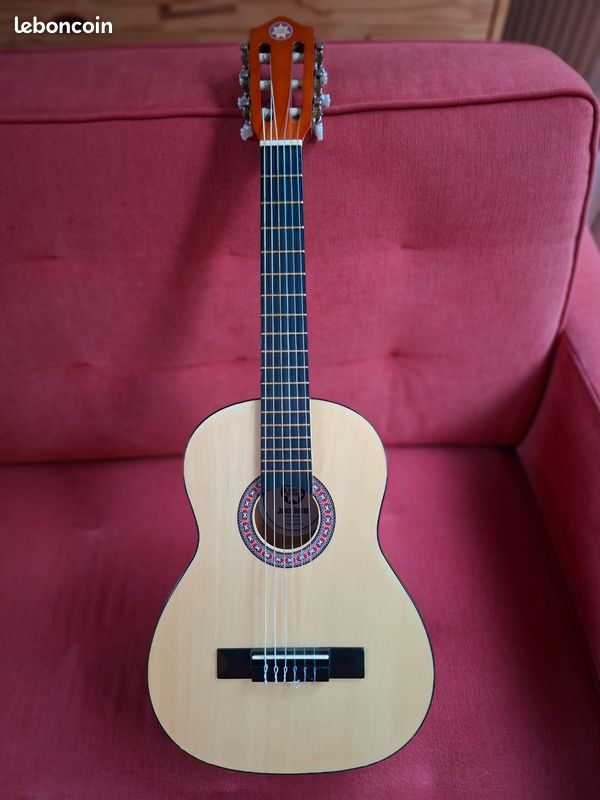 Guitare enfant (image 1)