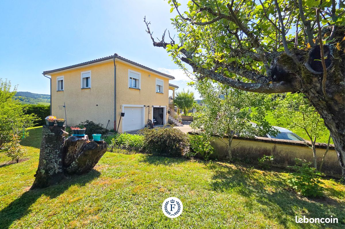 Maison 7 pièces 230 m² · à Deux-Grosnes · 230 m² · 250 000 €