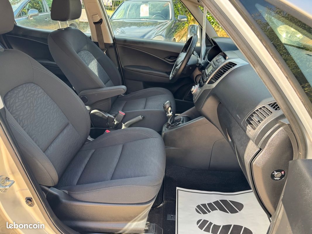Peugeot 3008 HDI 112 Confort Pack garantie 3 mois (image 7)