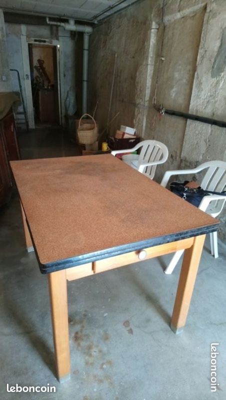 Table de cuisine en bois (image 6)