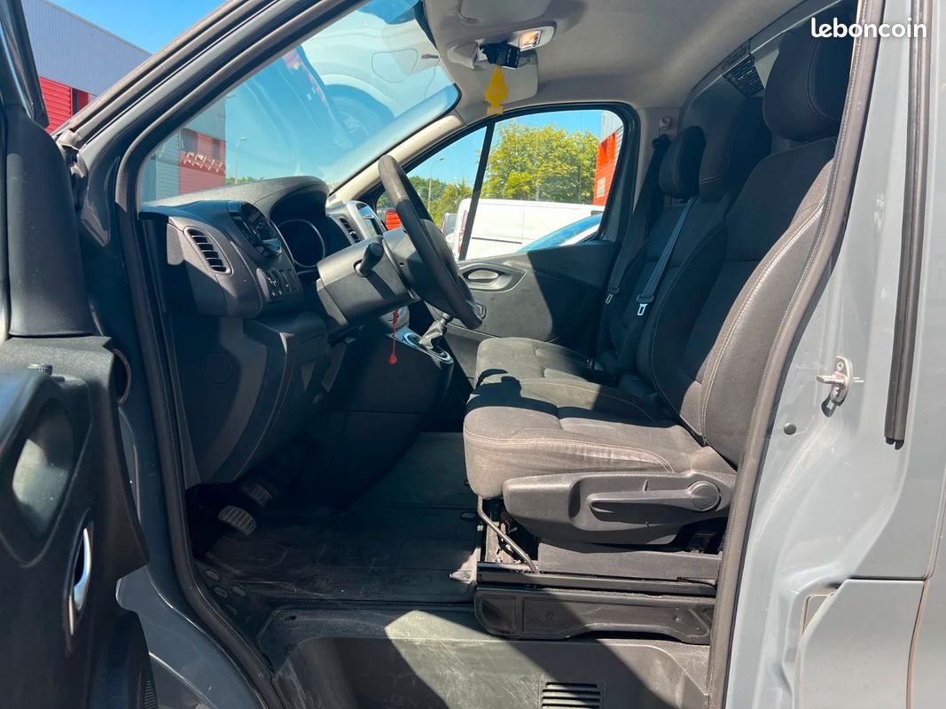 Renault trafic fourgon frigo l1h1 1000 kg 2.0l dci 120ch confort (image 26)