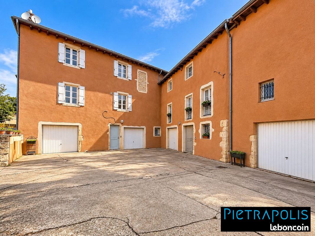 Appartement 3 pièces 91 m² · à Saint-Didier-de-Formans · 91 m² · 195 000 €