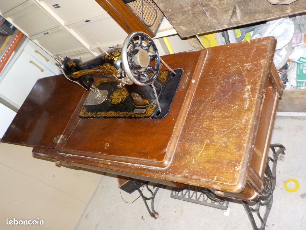 Ancienne machine a coudre singer 1923 (image 1)