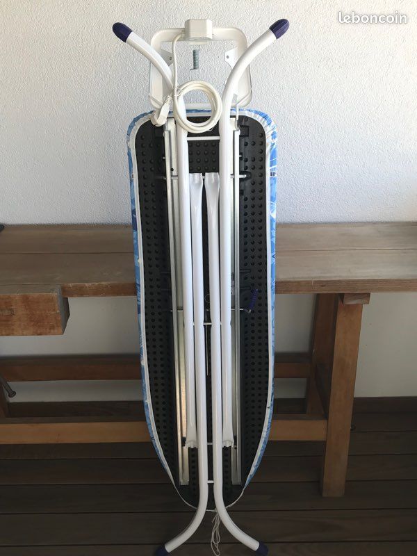 Table à Repasser Leifheit Air Board M Solid Plus - Housse Thermo Reflect, Surface 120x38 Cm