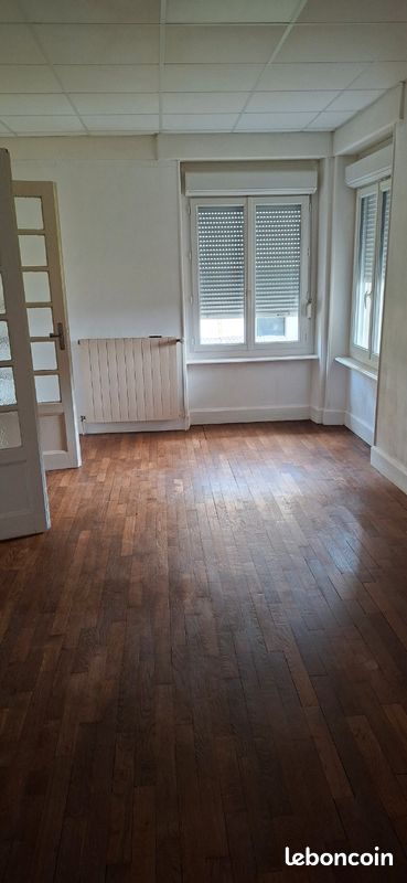 Appartement 3 pièces 80 m² · à Charmes · 80 m² · 635 €/mois