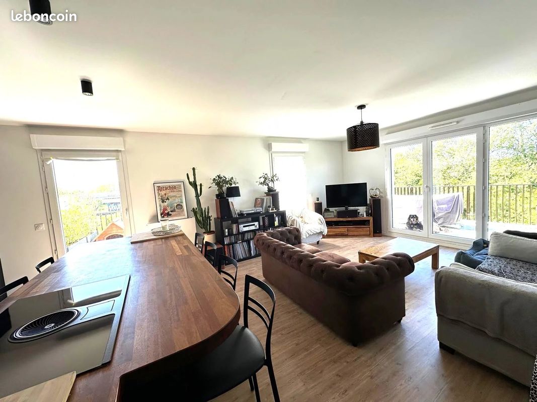 Appartement 4 pièces 88 m² - Bruges 33520 (image principale 3)
