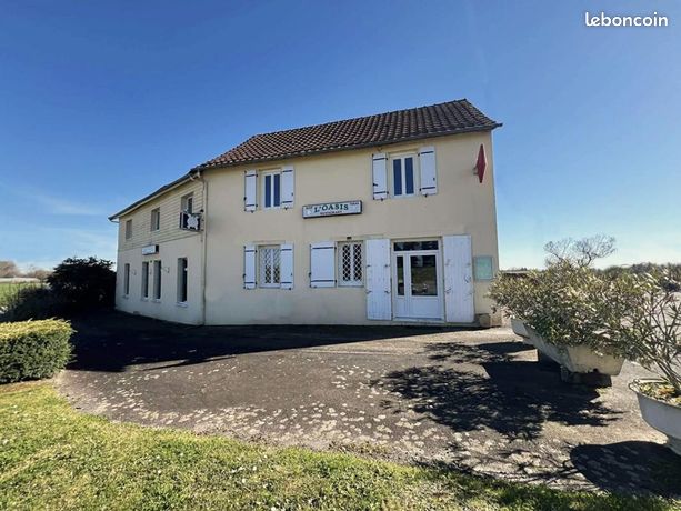 Maison 6 pièces 235 m²