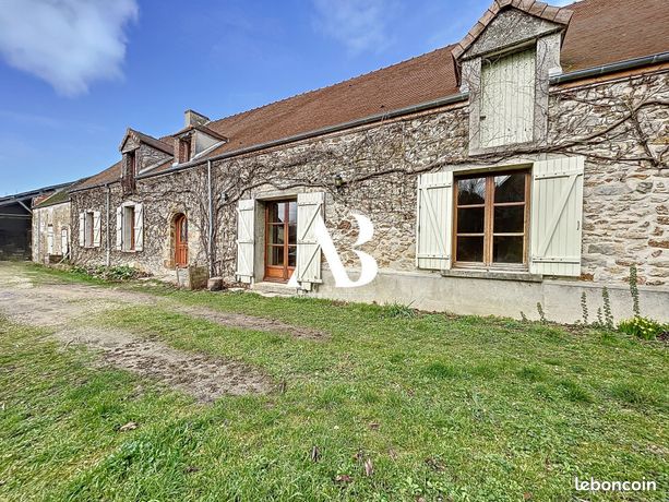 Propriété 7 pièces 242 m²
