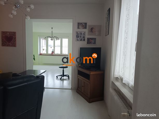 https://img.leboncoin.fr/api/v1/lbcpb1/images/13/cc/9b/13cc9bc7528533ec2eae51fea57c4f2c493e25d5.jpg?rule=ad-image