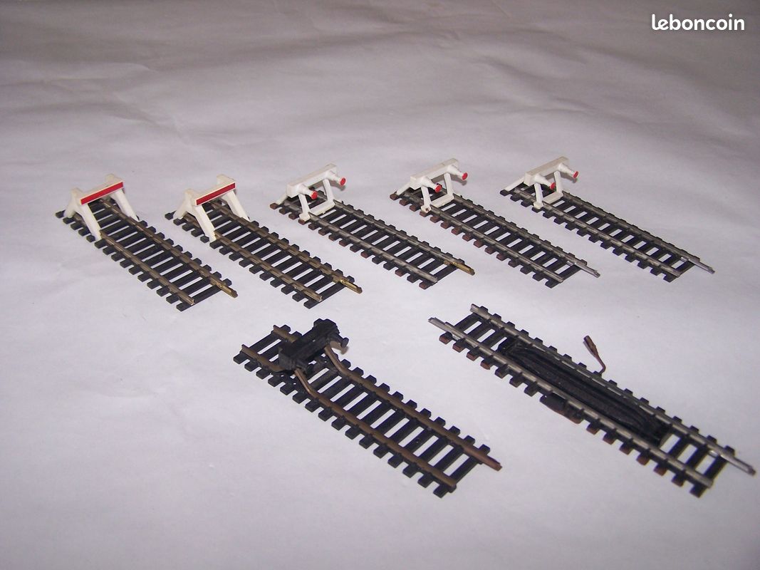Train HO Hornby rails de coupure avec branchement pas Jouef - Modélisme