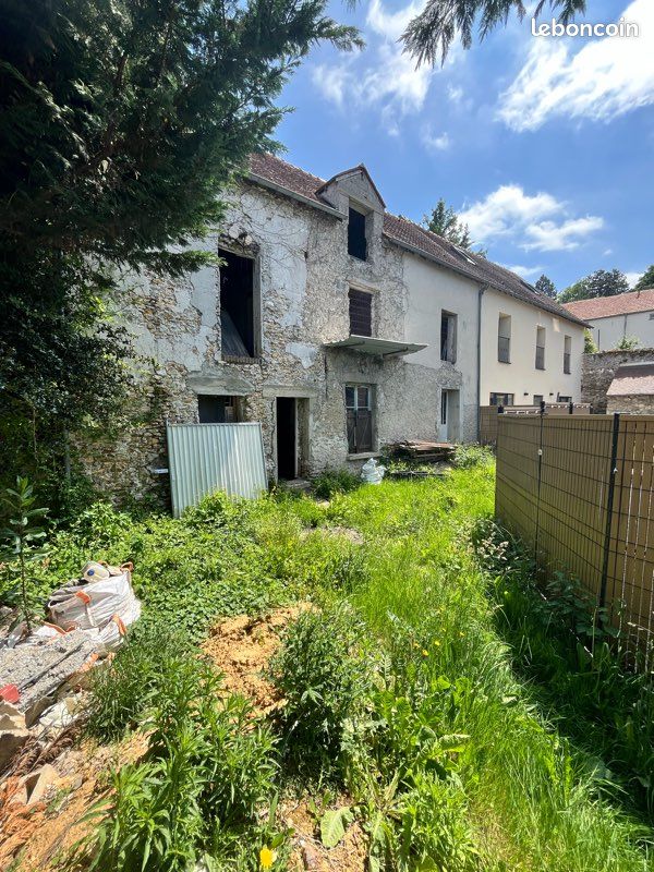 Maison 1 pièce 240 m² · à Béthemont-la-Forêt · 240 m² · 230 000 €
