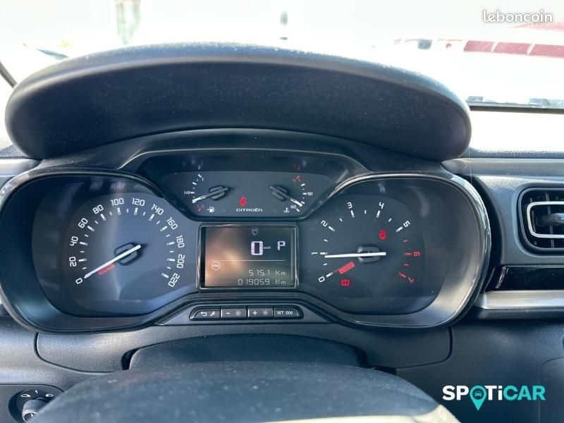 Citroen C3 1.2 PureTech 110ch S&S Shine EAT6 (image 10)