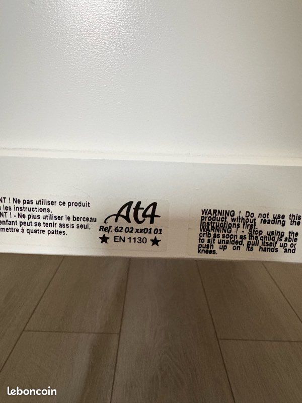 AT4 Berceau ESSENTIEL 40x80 Blanc - Matelas Inclus - 4 Roues - Lit Bébé Nouveau-né Compact Et Mobile