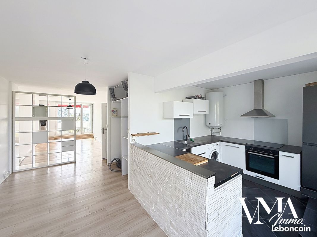 Appartement 2 pièces 52 m² · à Tassin-la-Demi-Lune · 52 m² · 199 000 €