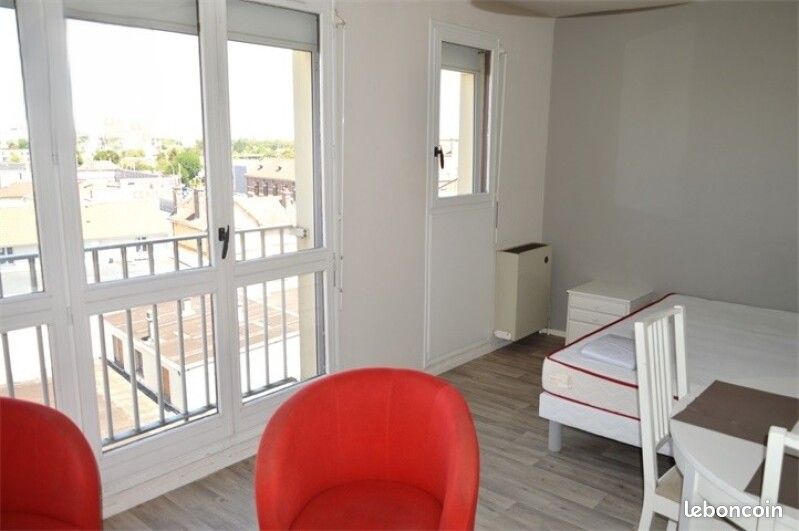 Appartement 1 pièce 26 m² · à Saint-Julien-les-Villas · 26 m² · 425 €/mois