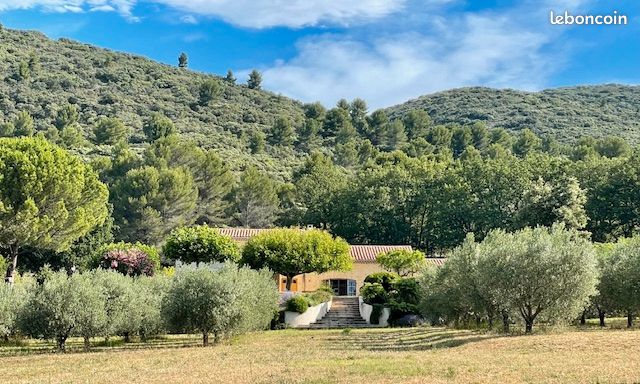 Propriété dans le Luberon