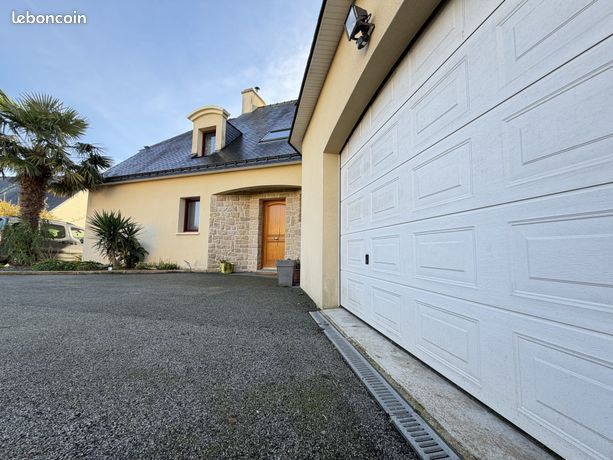 Propriété 10 pièces 153 m²