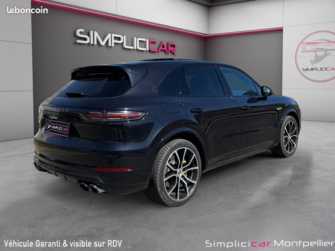 Porsche Cayenne 3.0 V6 E-Hybrid 462 attelage toit ouvrant suivi complet Porsche garantie 12 mois (image 5)