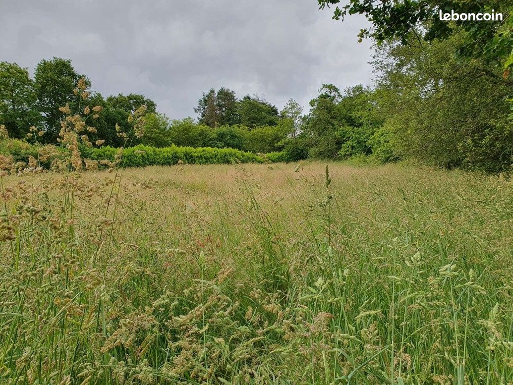 Terrain à bâtir de 336 m2 à Pleuven · 77 000 €