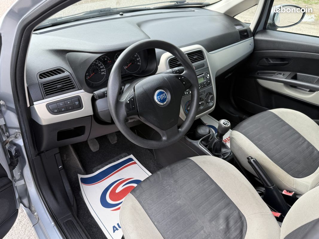Fiat Grande Punto 1.3 MJT 75ch Active – Clim – Idéal Jeune Permis – Révisée & Garantie 6 mois (image 17)