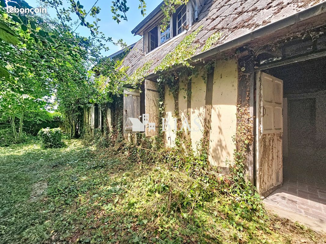 Maison 6 pièces 145 m² · à Saint-Aubin-d'Écrosville · 145 m² · 118 000 €