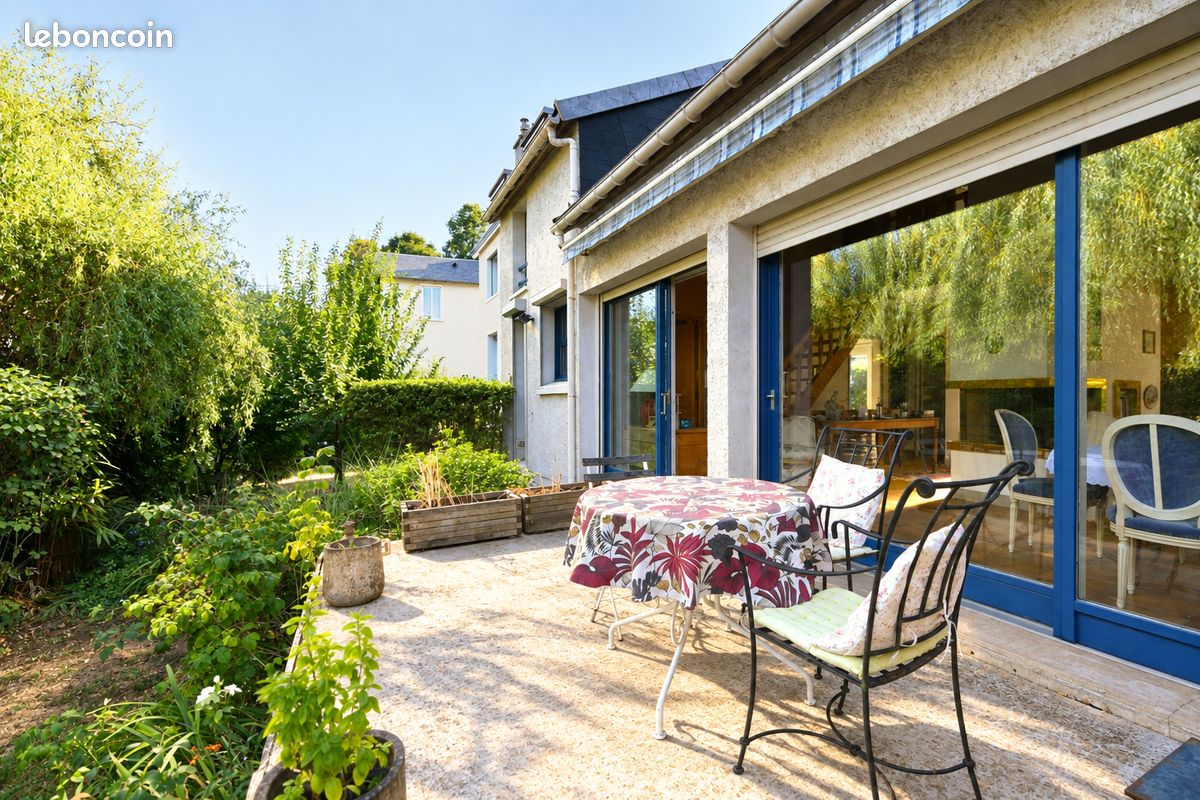 Maison 6 pièces 173 m² · à Chaville · 173 m² · 745 000 €
