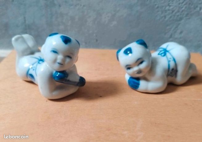 Ensemble Miniature Bébé Et œuf – Poupée Ancienne En Porcelaine