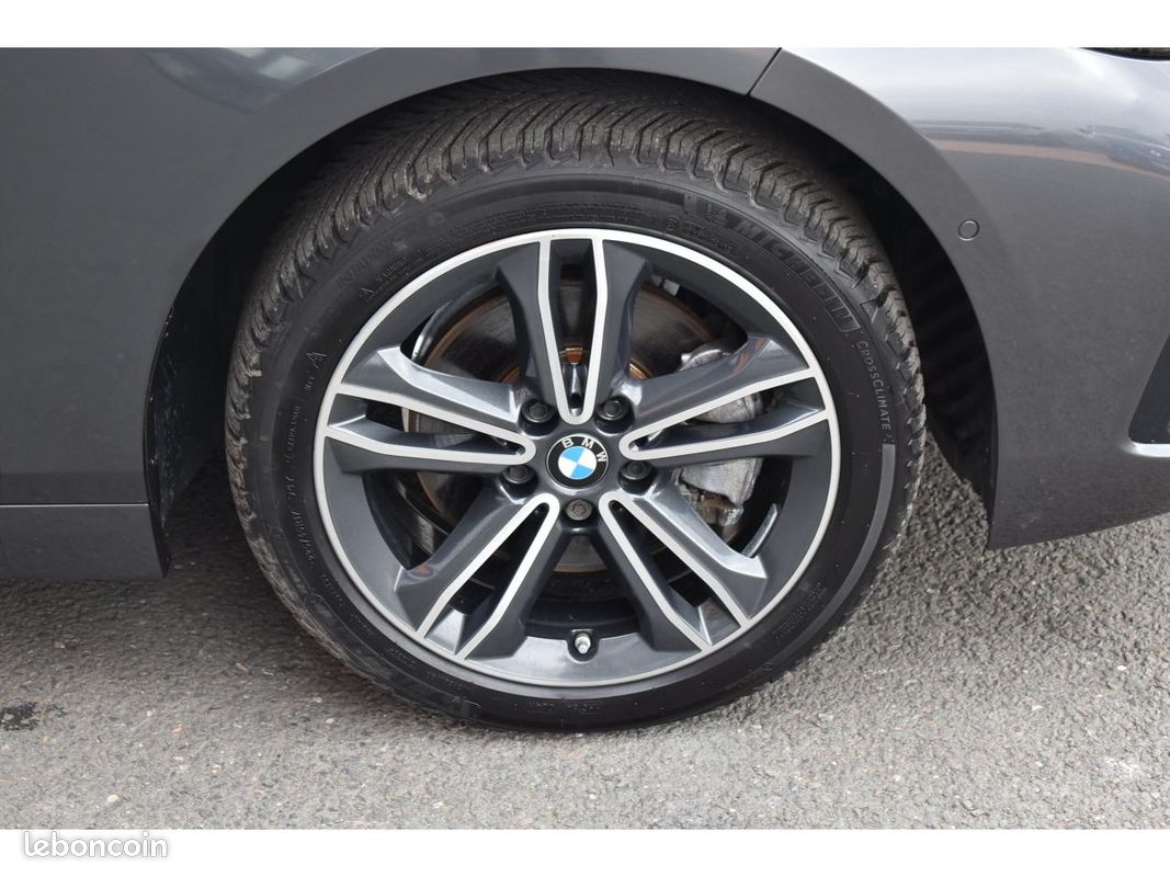 BMW SERIE 1 118d 150 ch BVA8 F40 Edition Sport (image 36)