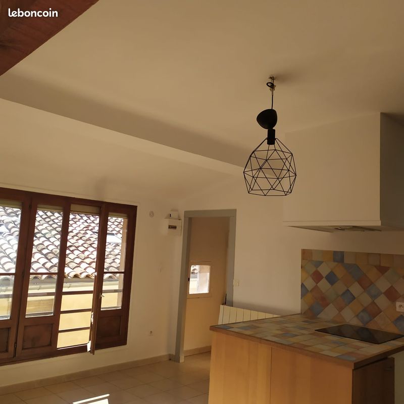 Appartement 2 pièces 45 m² · à Aix-en-Provence · 45 m² · 890 €/mois