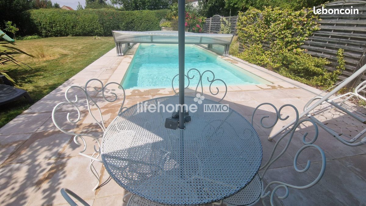 Maison 6 pièces 165 m² · à Chassignolles · 165 m² · 198 000 €