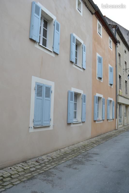 Appartement 4 pièces 93 m² · à Ébreuil · 93 m² · 625 €/mois