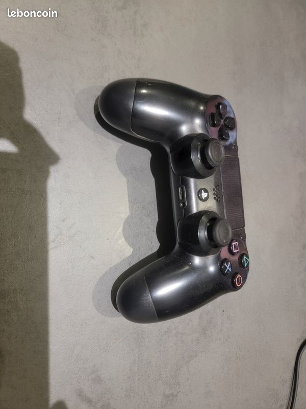 Manette playstation 4 (image 1)