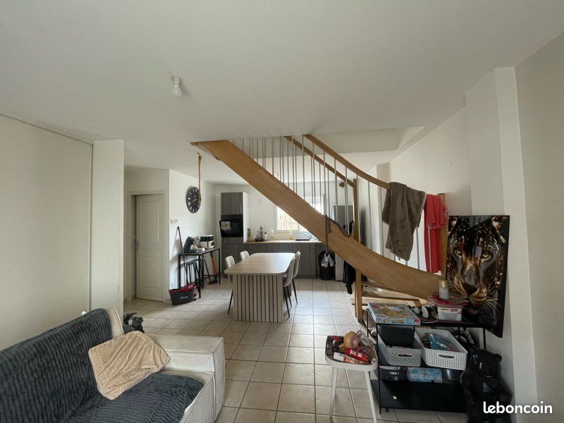 Maison 6 pièces 80 m² · à Pont-Saint-Martin · 80 m² · 880 €