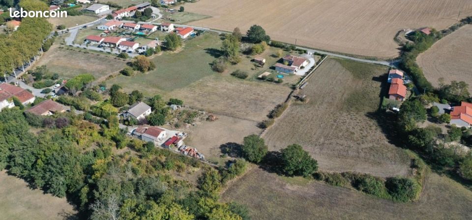 Terrain 722 m² Gardouch · 96 000 €