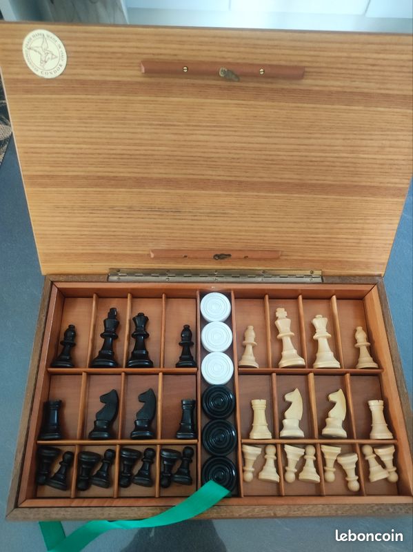 Jeux échecs et dames+ coffret (image 1)