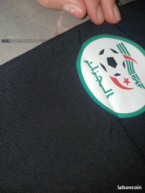 Pantalon de sport Adidas noir – jamais utilisé – style sport, pantalon de l'Algérie (image 2)