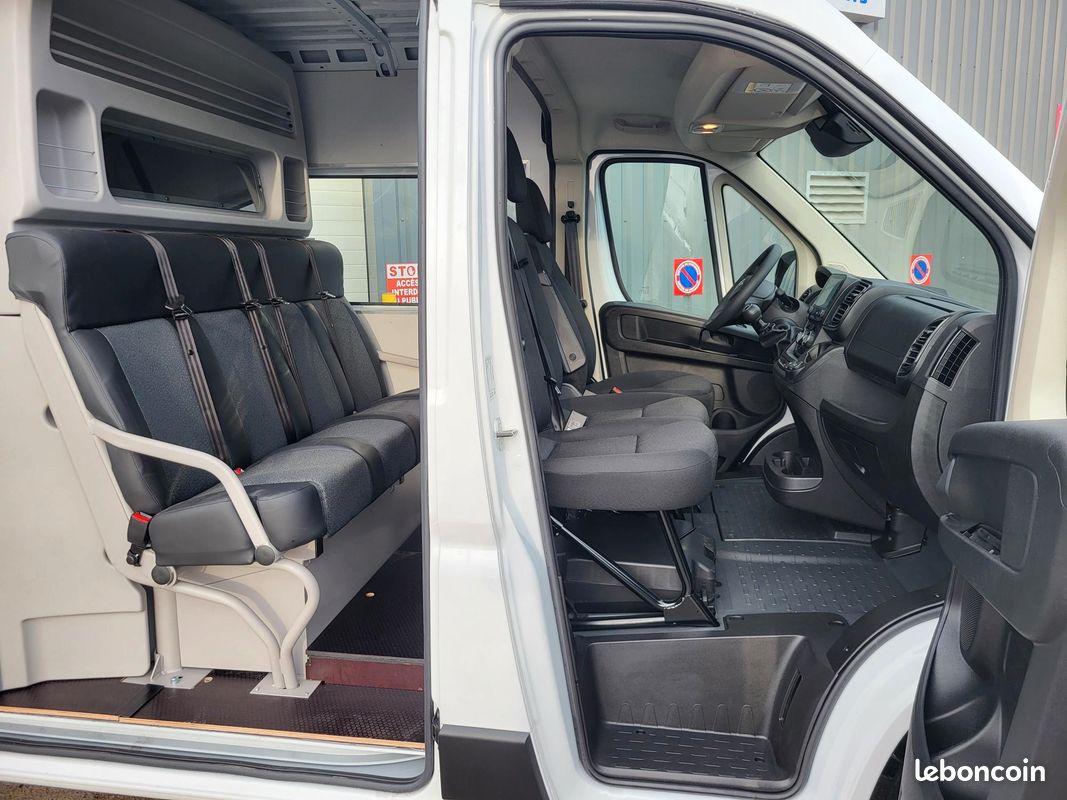 FIAT DUCATO MY26 L-H2 ( L3H2 ) 3.5 FOURGON 140 CH PACK TECHNO 7’’ CABINE APPROFONDIE FIXE 07 PLACES NEUF avec HABILLAGE BOIS COMPLET + CAMÉRA DE RECUL + SUSPENSION RENFORCÉE ( Prix Vente 34 990 HT ) (image 3)