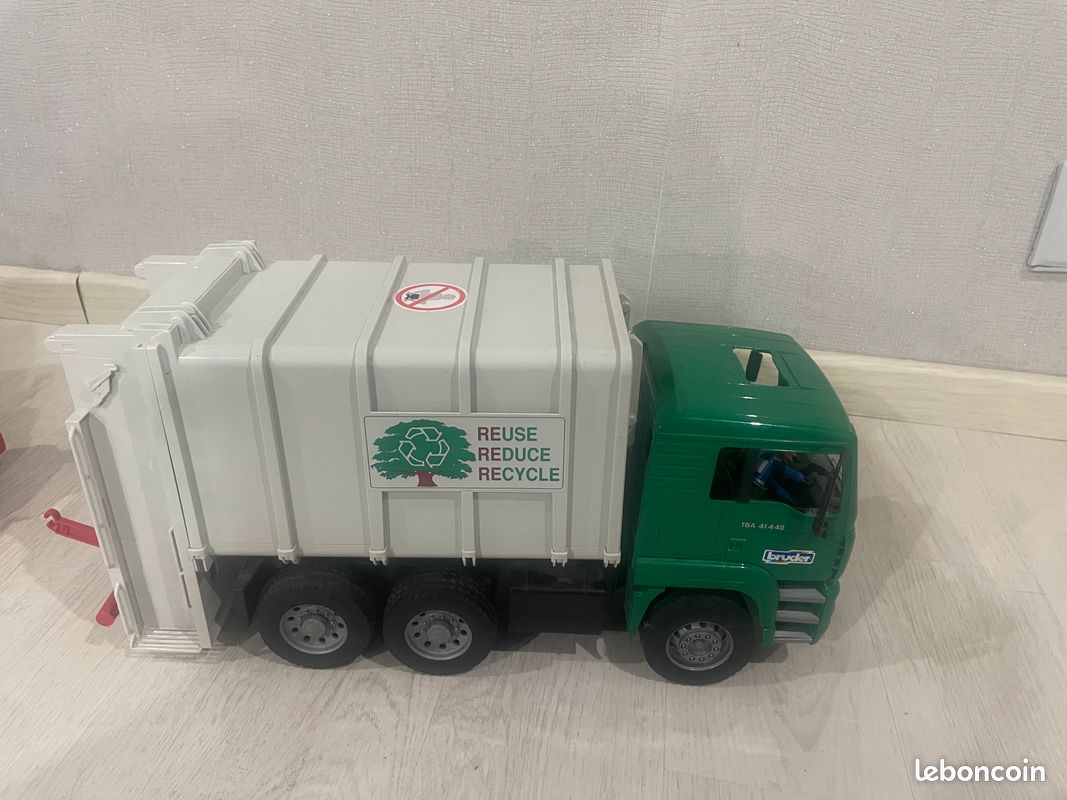 Camion poubelle bruder (image 1)