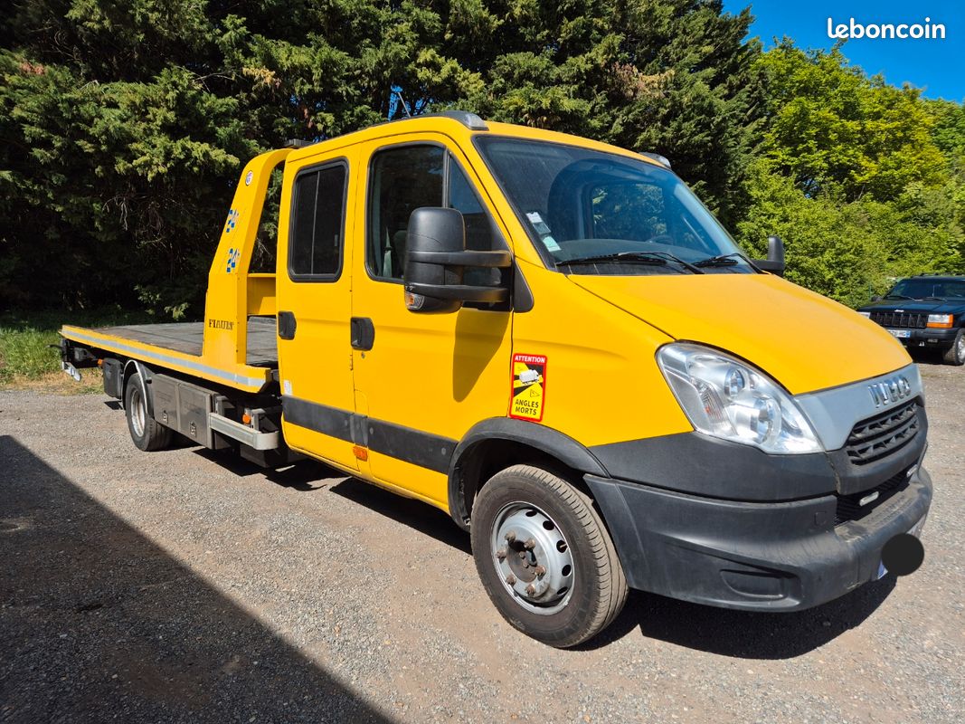 Iveco Daily 70c17 plateau depanneuse porte voiture basculant coulissant avec panier CG VASP DEPANNAGE (image 2)