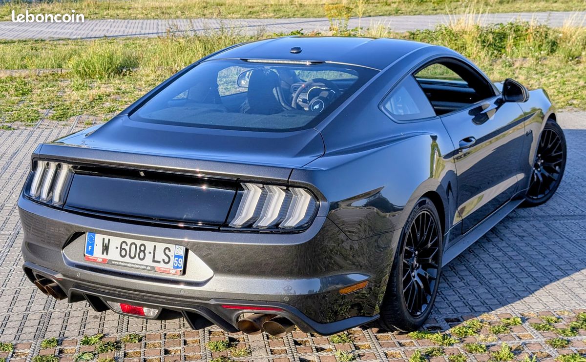 Ford Mustang GT BA 10 vitesses, V8 5.0 Coupé 450 CH, 1ERE MAIN SIEGES RECARO (image 2)