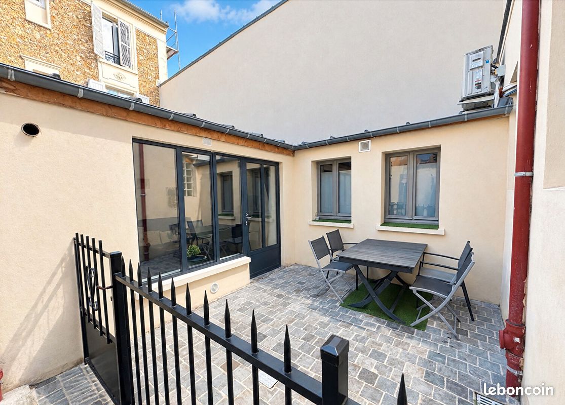 Appartement 1 pièce 22 m² · à Versailles · 22 m² · 195 000 €