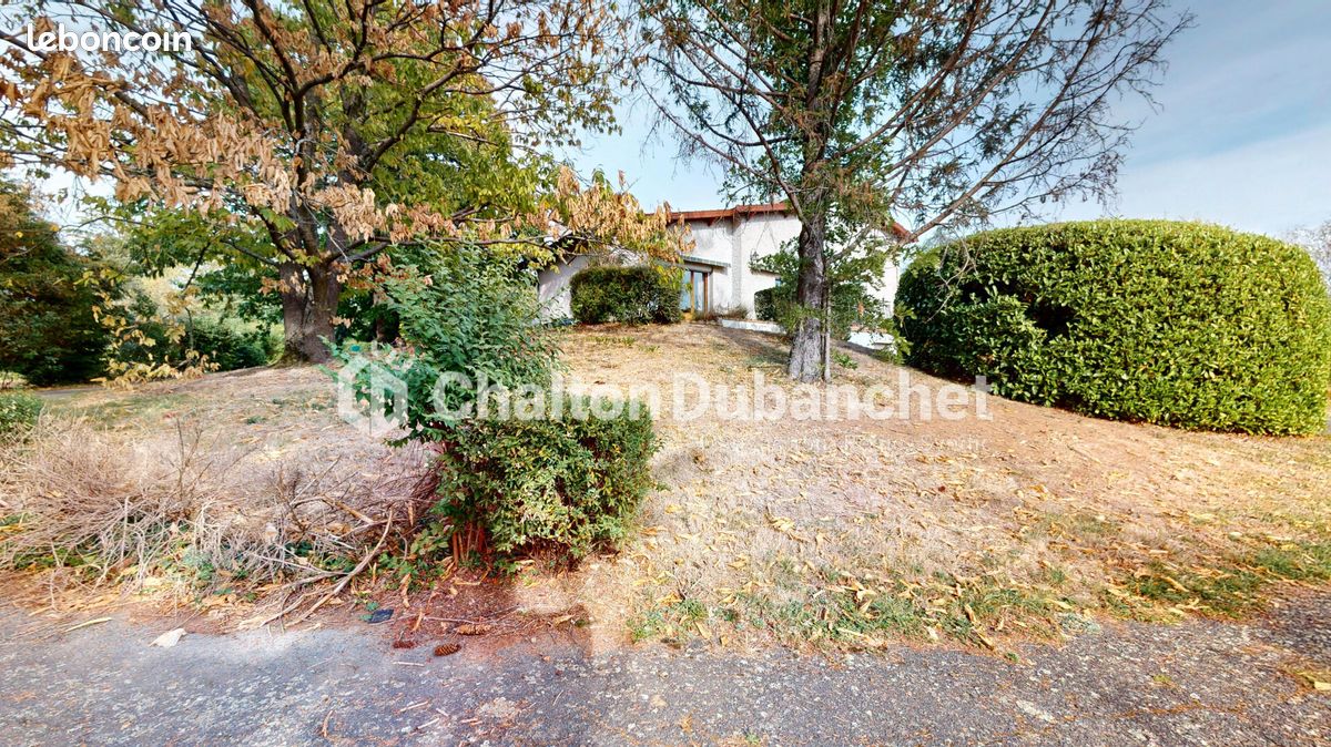 Maison 7 pièces 114 m² · à Saint-Vincent-de-Boisset · 114 m² · 245 000 €