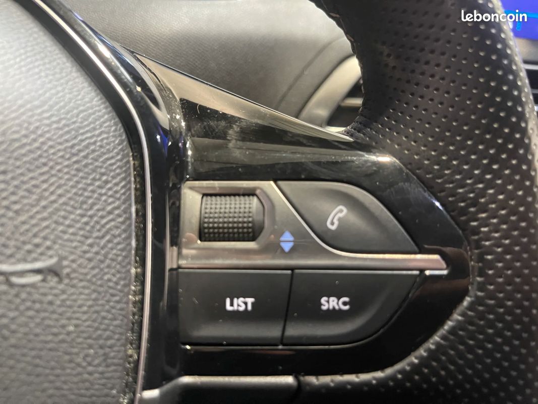 PEUGEOT 3008 1.5 D 130ch GT Line - 2020 - 67 900 km - Faible kilométrage - Suivi entretien (image 13)