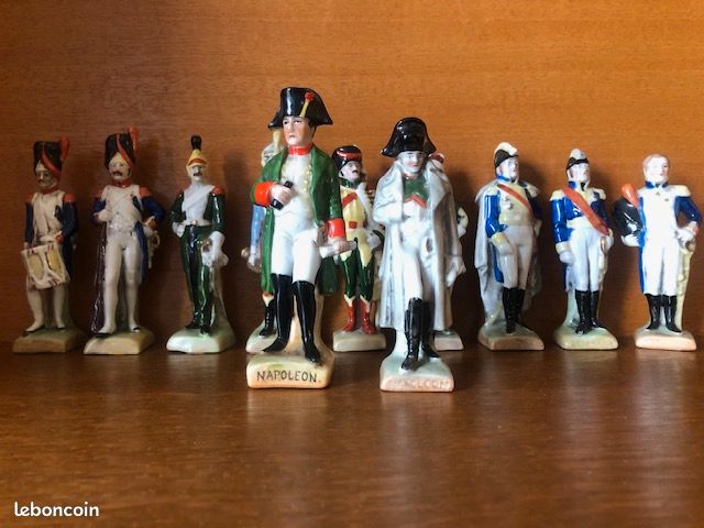 Figurines en porcelaine Empire - Décoration