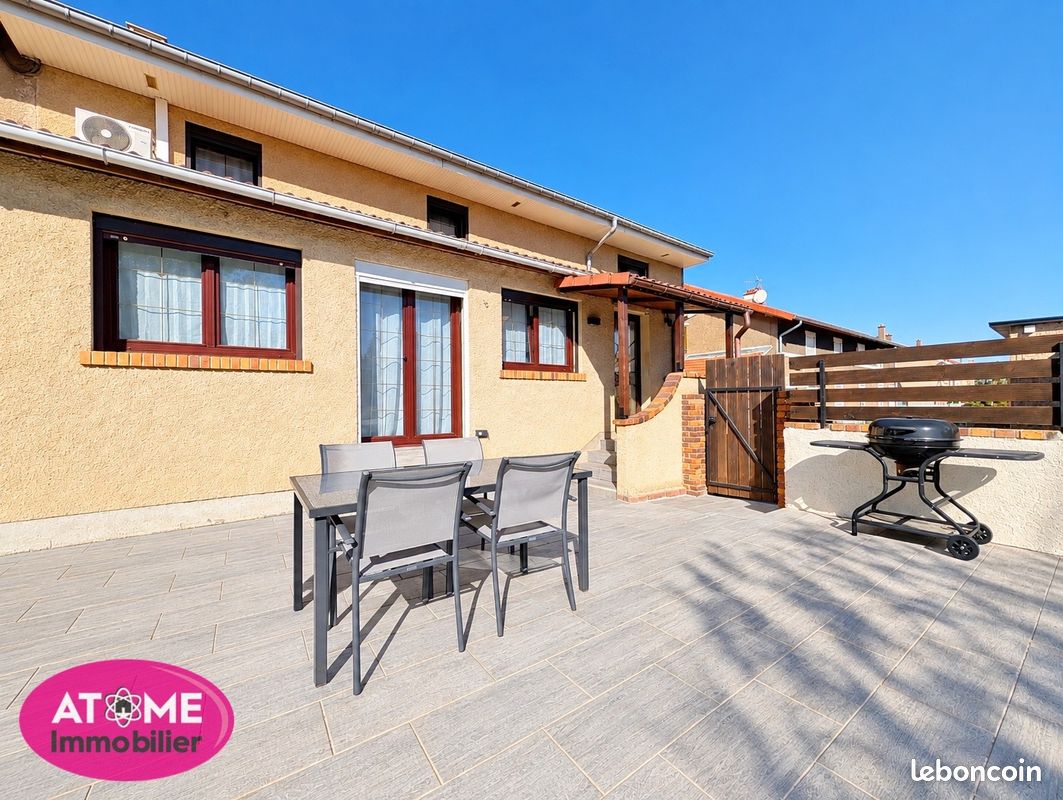 Maison 5 pièces 133 m² · à Sainte-Marie-aux-Chênes · 133 m² · 233 000 €