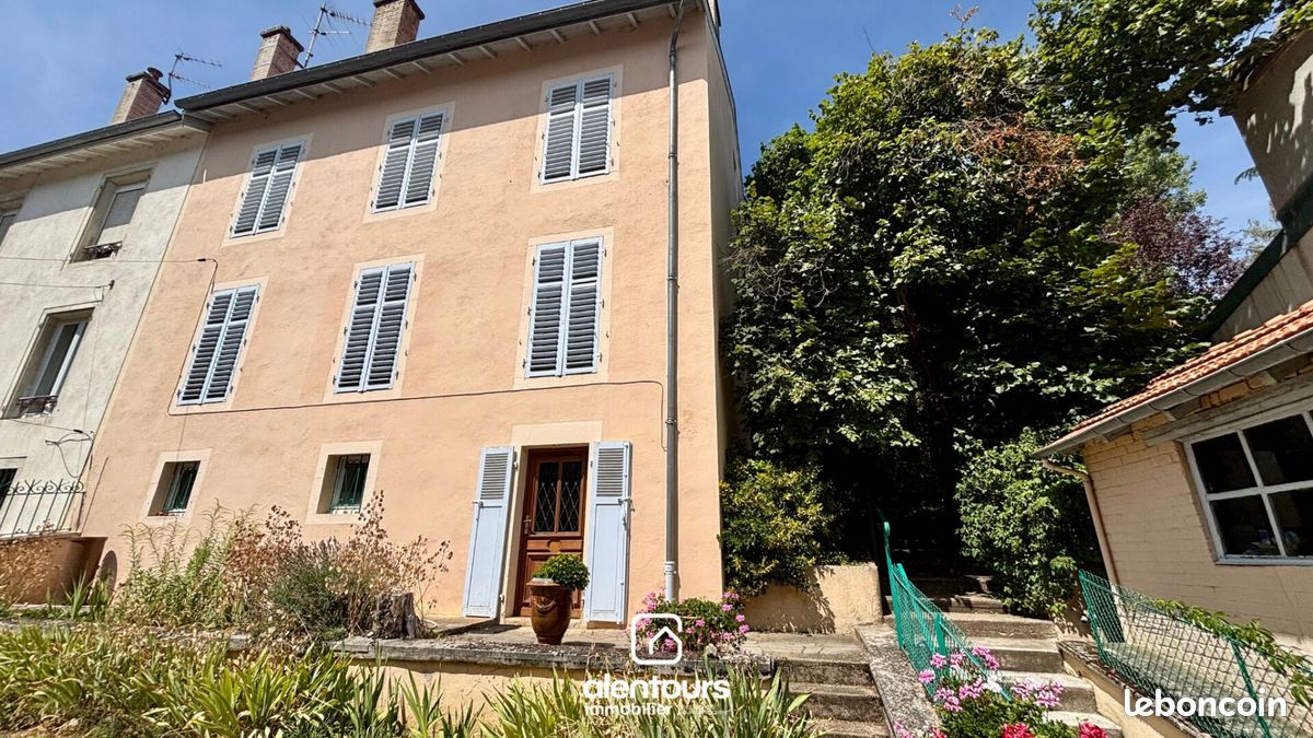 Maison 9 pièces 158 m² · à Nancy · 158 m² · 390 000 €